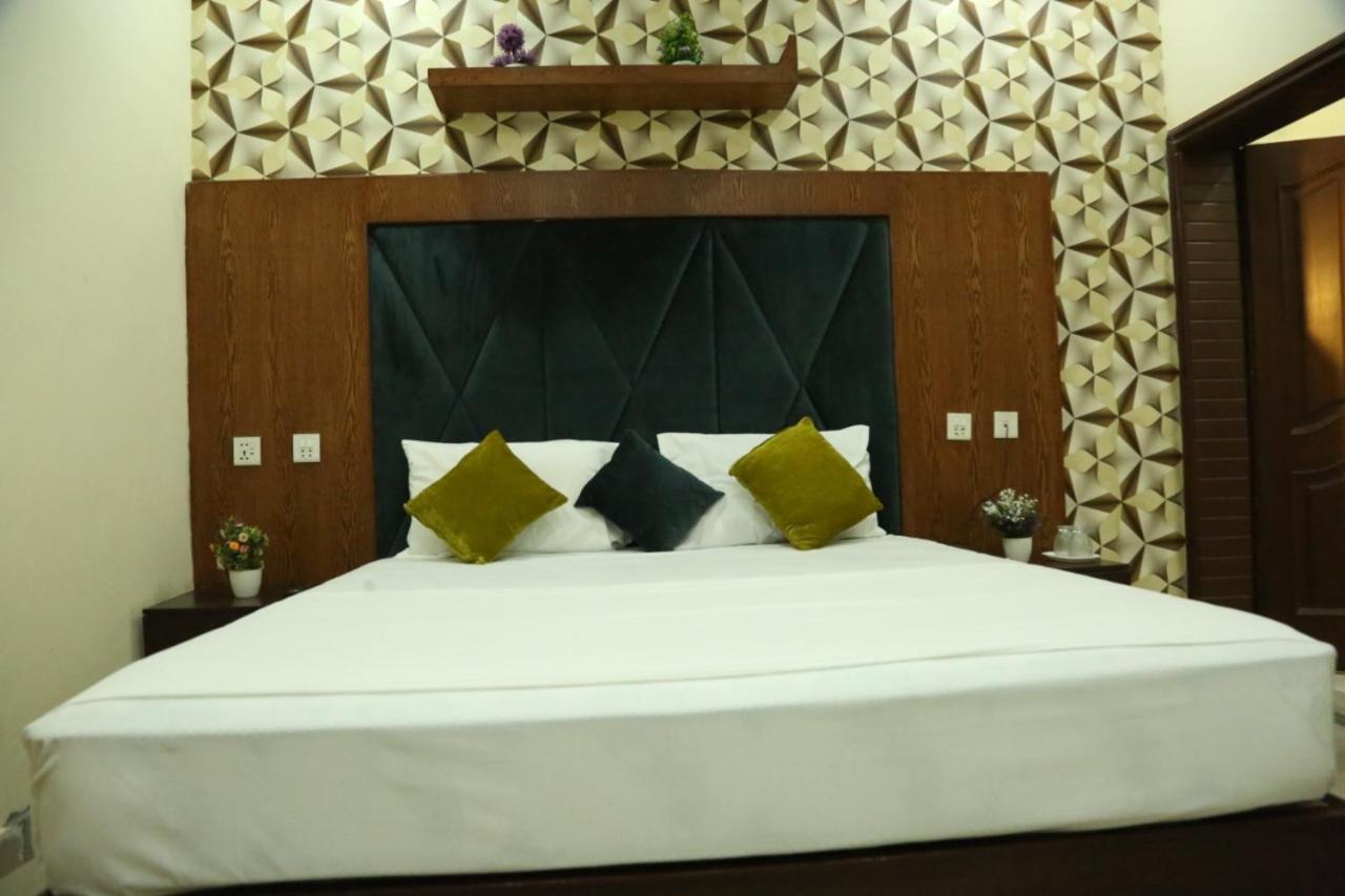 Hotel Pak Continental ムルターン エクステリア 写真