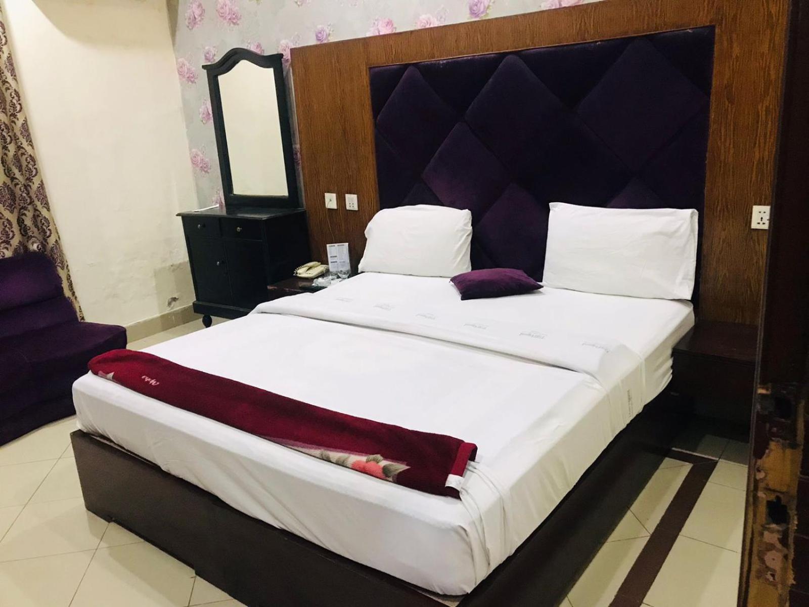 Hotel Pak Continental ムルターン エクステリア 写真