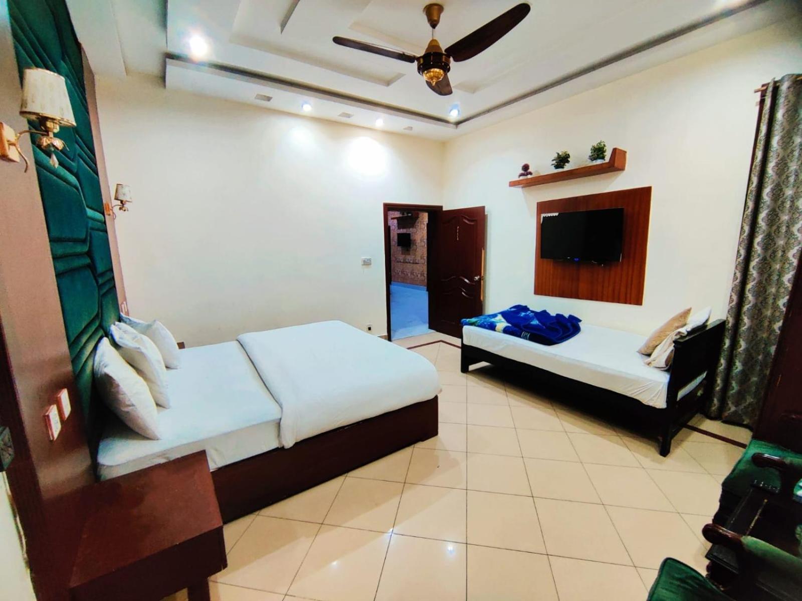 Hotel Pak Continental ムルターン エクステリア 写真